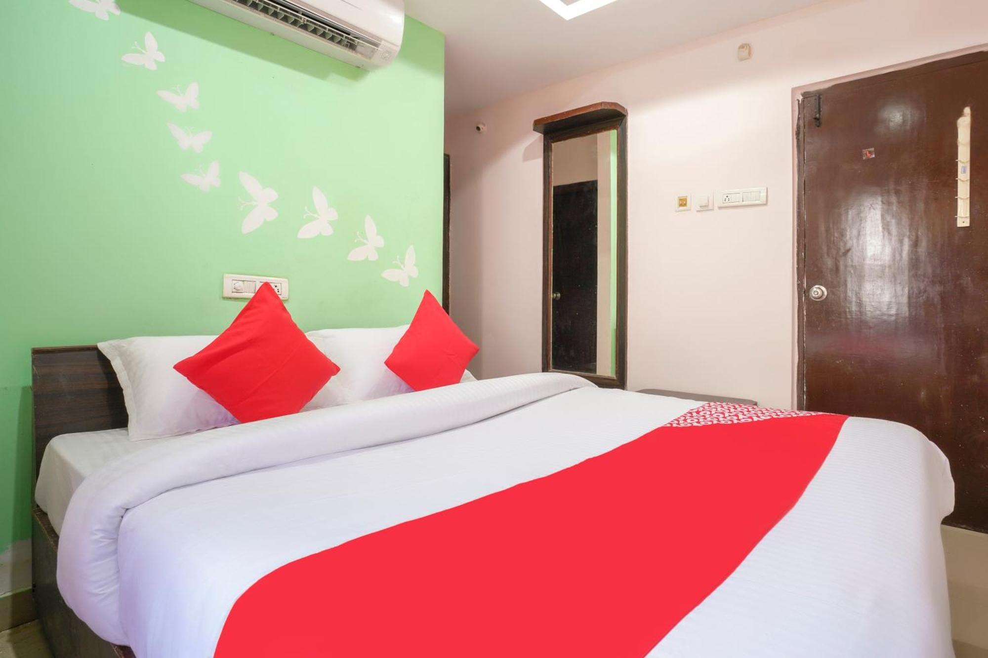 Spot On Sunshine Inn Χιντεραμπάντ Εξωτερικό φωτογραφία