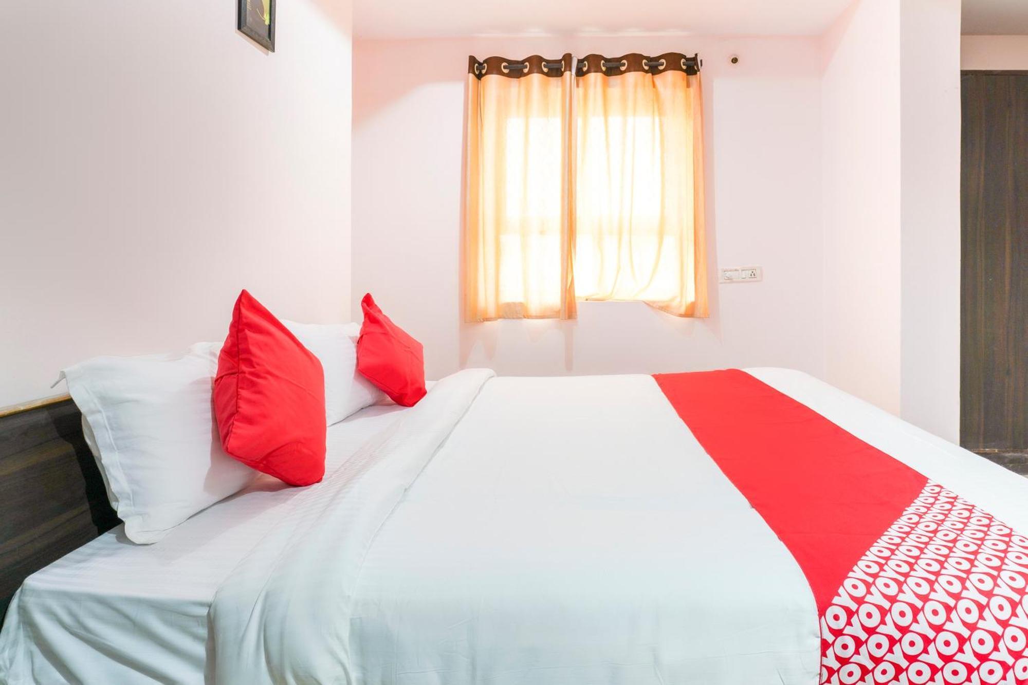 Spot On Sunshine Inn Χιντεραμπάντ Εξωτερικό φωτογραφία