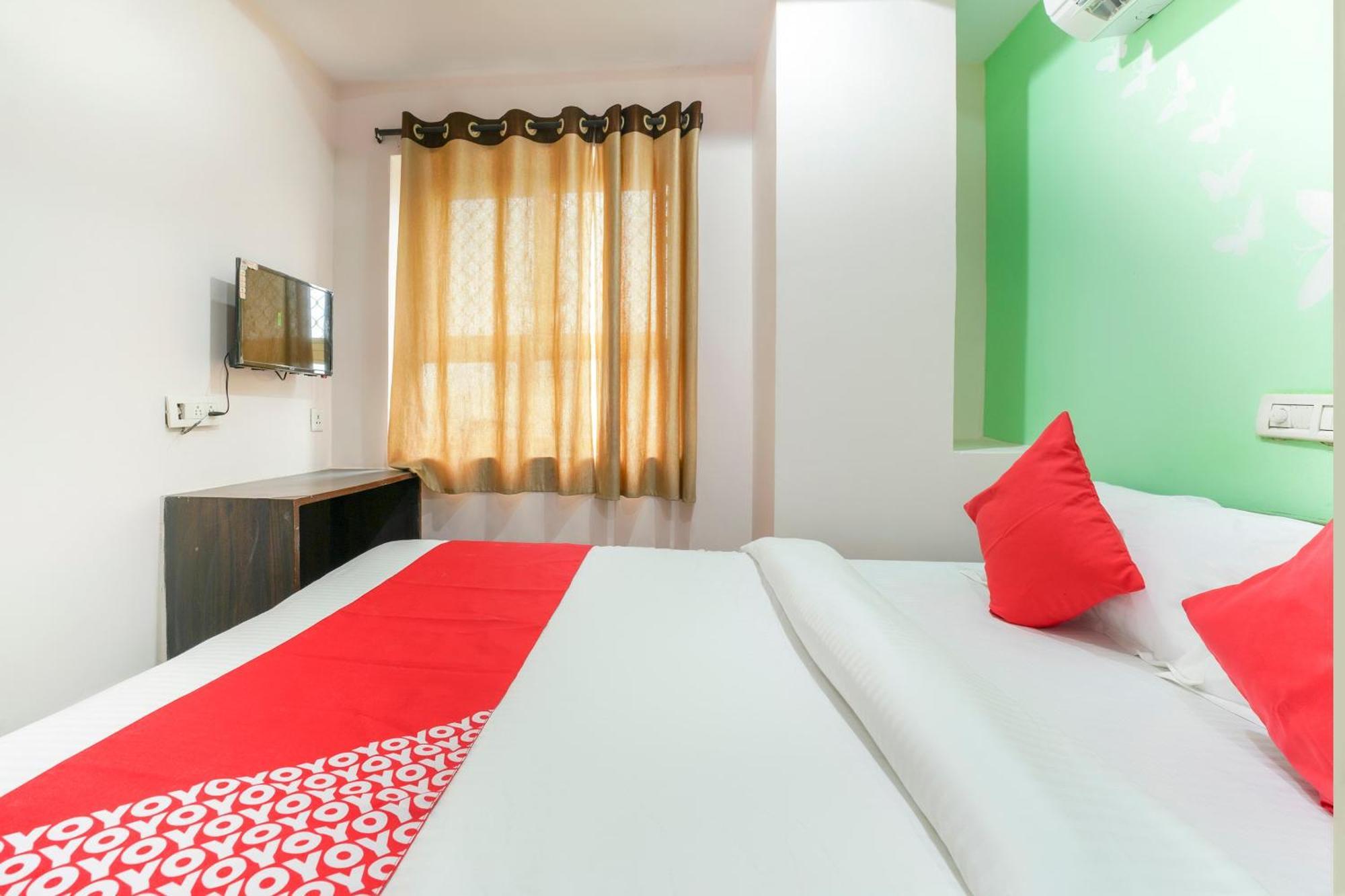 Spot On Sunshine Inn Χιντεραμπάντ Εξωτερικό φωτογραφία