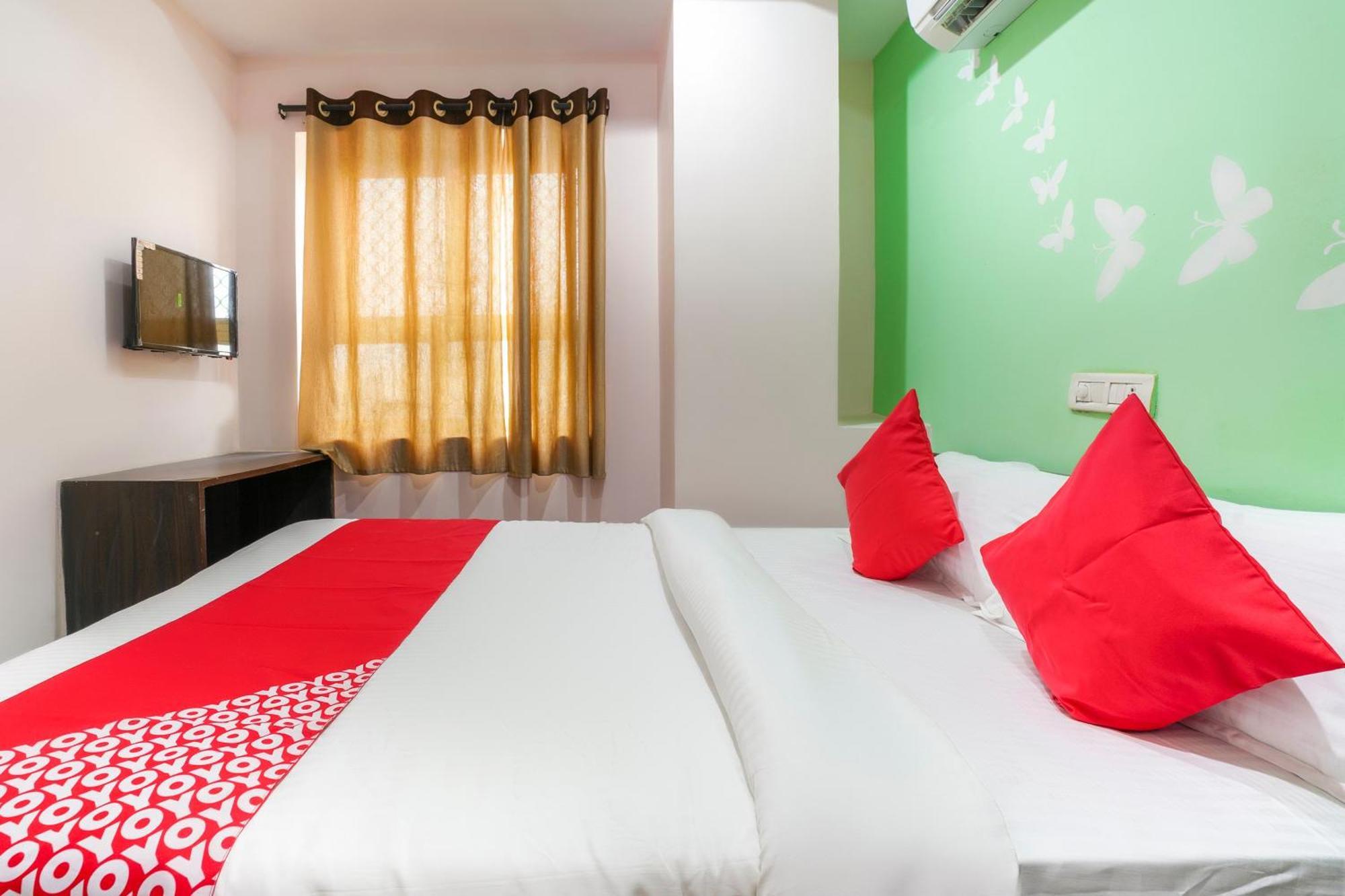 Spot On Sunshine Inn Χιντεραμπάντ Εξωτερικό φωτογραφία