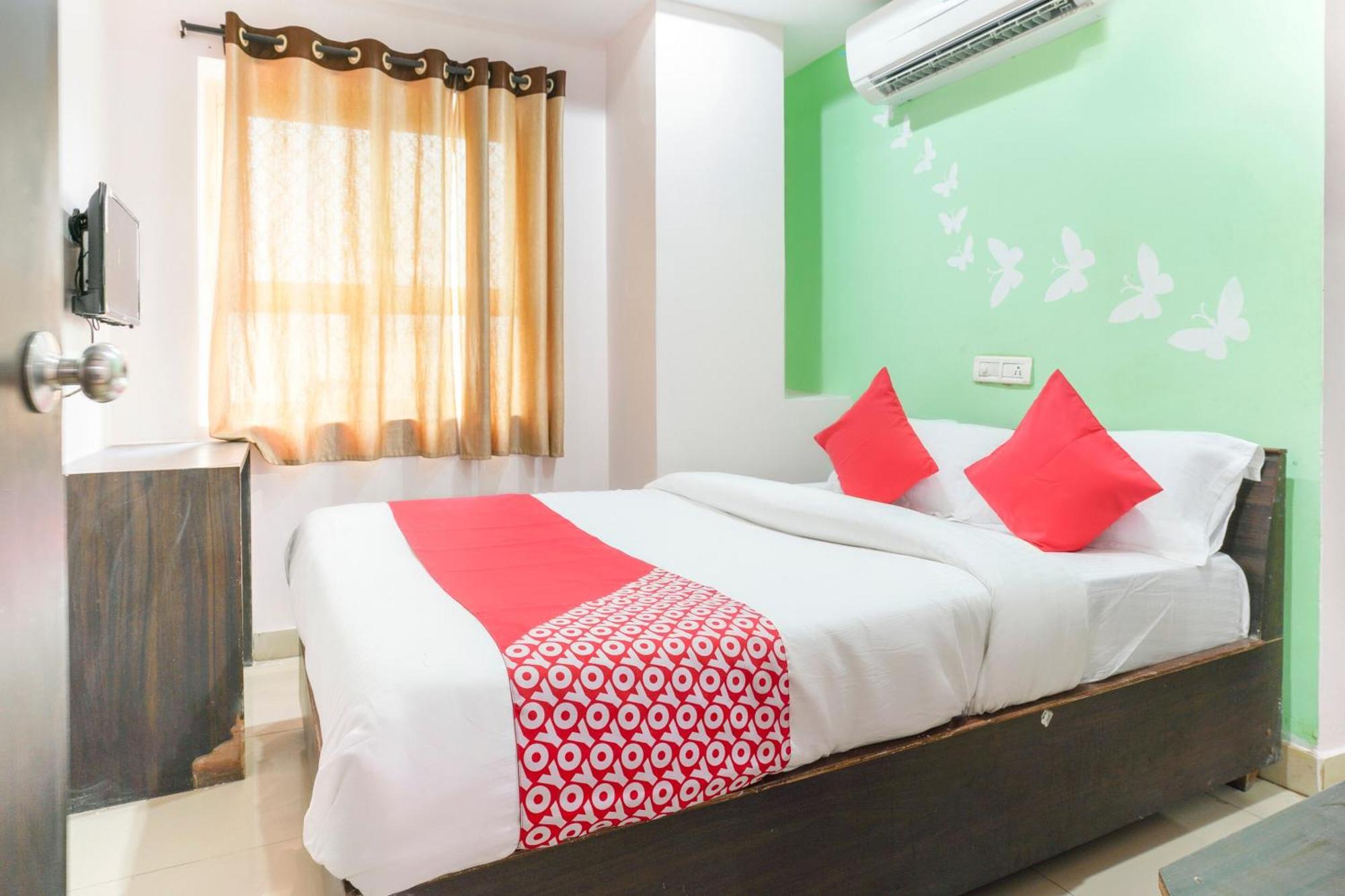 Spot On Sunshine Inn Χιντεραμπάντ Εξωτερικό φωτογραφία